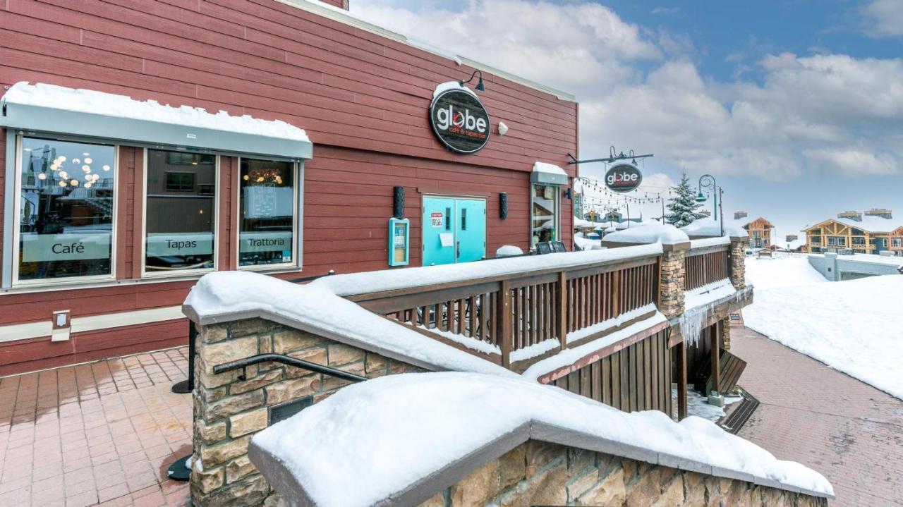 Nest On Perfection - Newly Renovated Ski In Ski Out Mountain View Condo Big White المظهر الخارجي الصورة